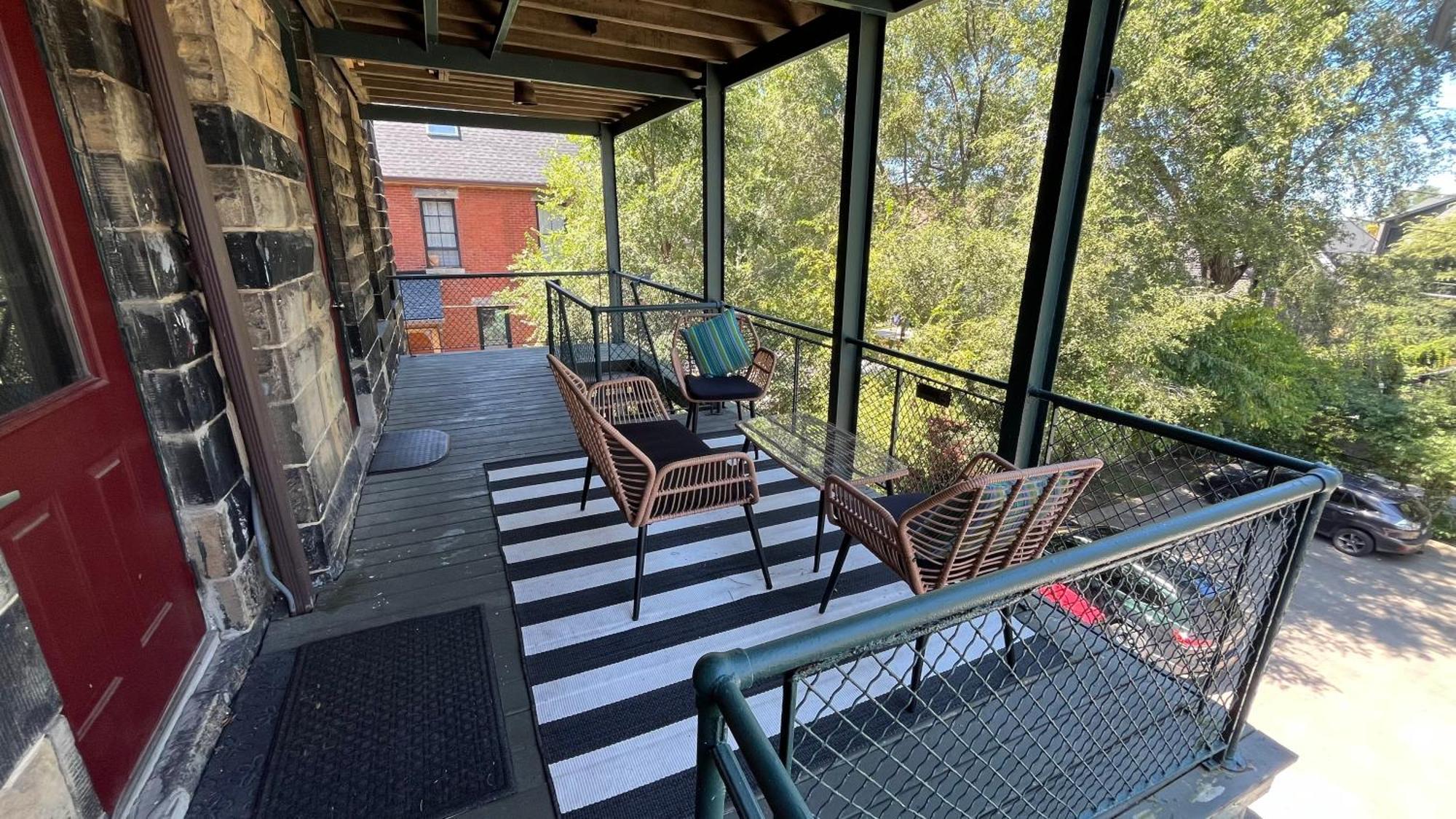 Stone Gables Inn Кливланд Екстериор снимка